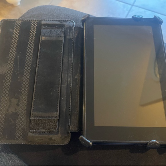 Amazon Kindle - Picture 1 of 5